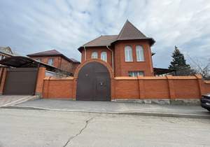 Дом 293м&sup2;, 3-этажный, участок 4 сот.  