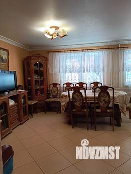 Дом 230м&sup2;, 2-этажный, участок 6 сот.  