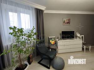 Дом 280м², 3-этажный, участок 3 сот.  