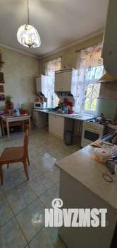 Дом 186м&sup2;, 2-этажный, участок 4 сот.  