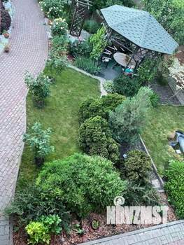 Дом 400м&sup2;, 3-этажный, участок 11 сот.  