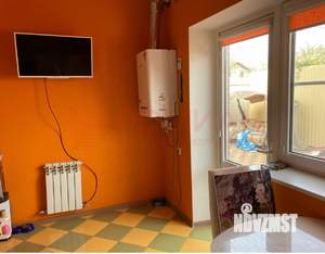 Дом 100м&sup2;, 2-этажный, участок 3 сот.  