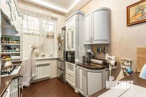 Дом 145м&sup2;, 2-этажный, участок 3 сот.  