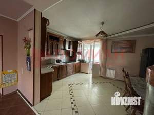 Дом 450м², 3-этажный, участок 5 сот.  