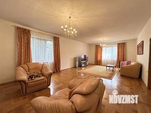 Дом 226м², 2-этажный, участок 7 сот.  