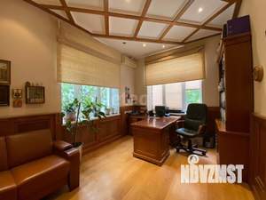 Дом 356м&sup2;, 3-этажный, участок 6 сот.  