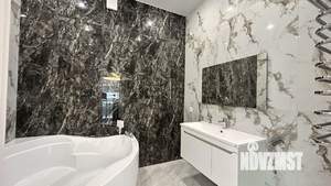 Дом 200м&sup2;, 2-этажный, участок 3 сот.  