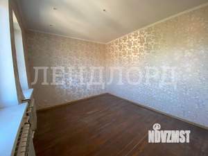 Дом 240м&sup2;, 3-этажный, участок 6 сот.  