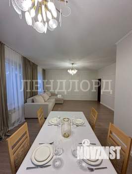 Дом 400м², 3-этажный, участок 6 сот.  