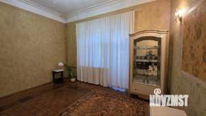 Дом 594м&sup2;, 4-этажный, участок 5 сот.  