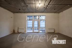 Дом 180м&sup2;, 2-этажный, участок 3 сот.  