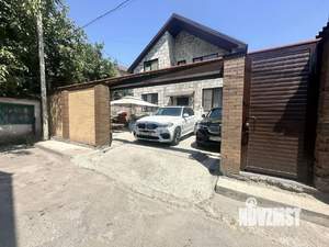 Дом 213м&sup2;, 2-этажный, участок 3 сот.  