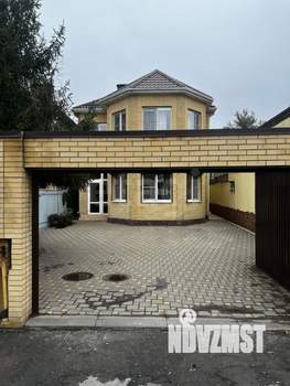 Дом 147м&sup2;, 2-этажный, участок 3 сот.  