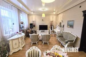 Дом 257м&sup2;, 2-этажный, участок 6 сот.  