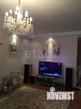 Дом 240м², 2-этажный, участок 3 сот.  