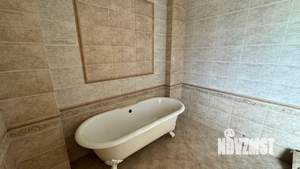 Дом 313м&sup2;, 2-этажный, участок 4 сот.  