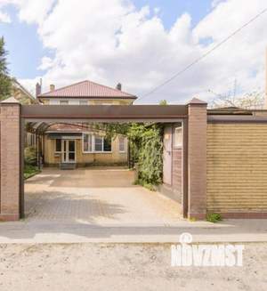 Дом 133м&sup2;, 2-этажный, участок 3 сот.  