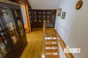 Дом 213м&sup2;, 3-этажный, участок 2 сот.  