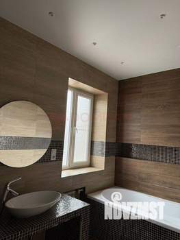 Дом 170м&sup2;, 2-этажный, участок 3 сот.  