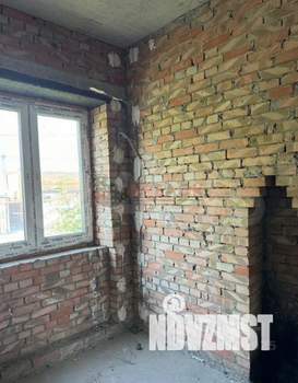 Дом 205м&sup2;, 3-этажный, участок 6 сот.  