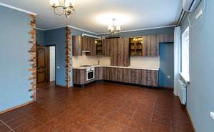 Дом 80м&sup2;, 2-этажный, участок 3 сот.  