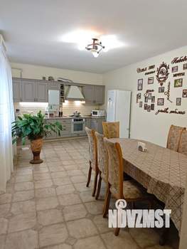 Дом 270м&sup2;, 2-этажный, участок 7 сот.  