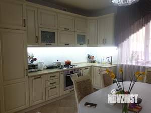 Дом 255м&sup2;, 2-этажный, участок 3 сот.  