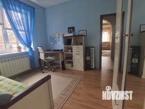 Дом 286м², 3-этажный, участок 6 сот.  