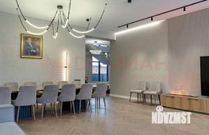 Дом 380м&sup2;, 3-этажный, участок 6 сот.  