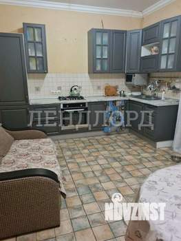 Дом 260м&sup2;, 2-этажный, участок 7 сот.  