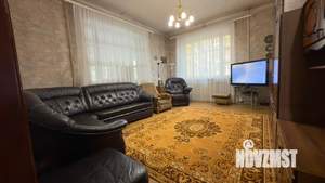 Дом 320м&sup2;, 3-этажный, участок 3 сот.  