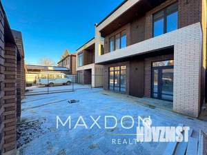 Дом 160м&sup2;, 2-этажный, участок 3 сот.  