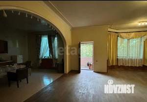 Дом 517м², 2-этажный, участок 13 сот.  