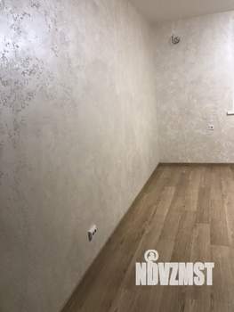 Дом 298м², 3-этажный, участок 3 сот.  