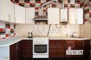 Дом 260м², 3-этажный, участок 6 сот.  