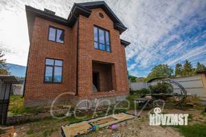 Дом 250м&sup2;, 2-этажный, участок 7 сот.  