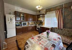 Дом 260м², 1-этажный, участок 9 сот.  