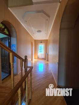 Дом 300м², 3-этажный, участок 7 сот.  