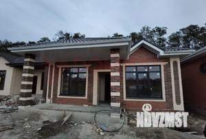 Дом 100м&sup2;, 1-этажный, участок 4 сот.  