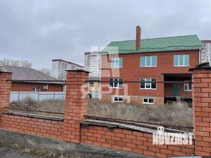 Дом 354м&sup2;, 3-этажный, участок 8 сот.  