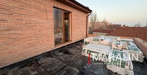 Дом 260м², 2-этажный, участок 3 сот.  