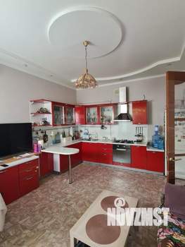 Дом 313м&sup2;, 2-этажный, участок 6 сот.  