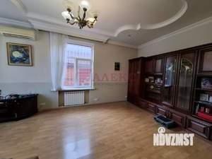 Дом 198м², 2-этажный, участок 318 сот.  