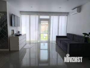 Дом 123м&sup2;, 2-этажный, участок 3 сот.  