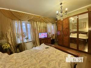 Дом 77м&sup2;, 2-этажный, участок 2 сот.  