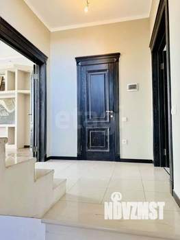 Дом 178м&sup2;, 2-этажный, участок 3 сот.  