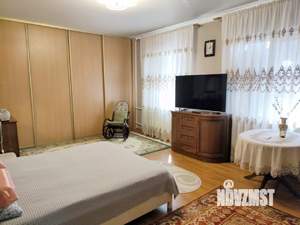 Дом 175м², 3-этажный, участок 6 сот.  