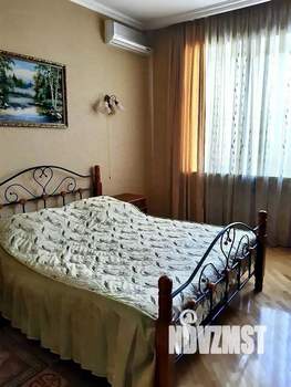 Дом 380м², 3-этажный, участок 3 сот.  