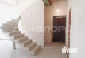 Дом 290м&sup2;, 2-этажный, участок 3 сот.  