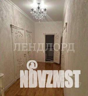 Дом 215м&sup2;, 2-этажный, участок 4 сот.  